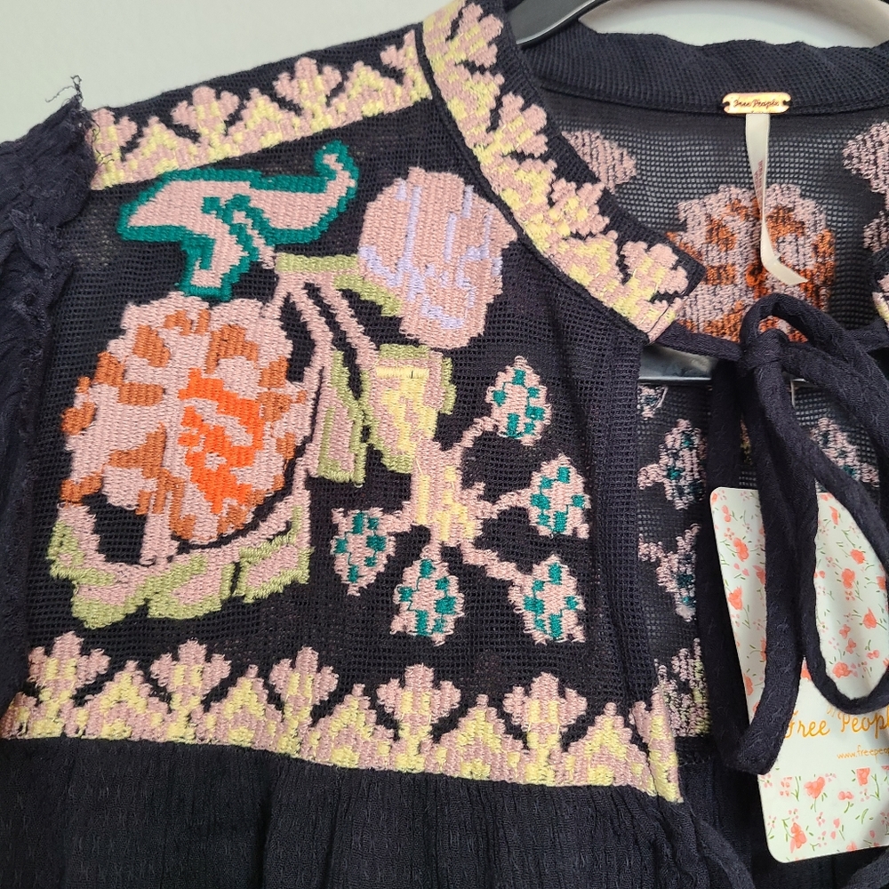 Free People Boho Black Poet Sleeve Top w/ Floral Embroidery & Front Ties Medium - Picture 3 of 14